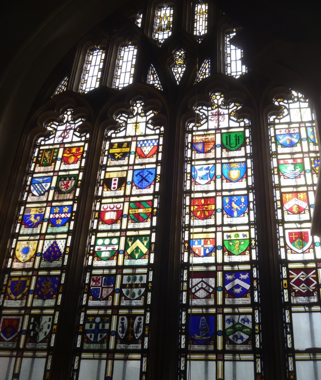 L Inn Chapel window